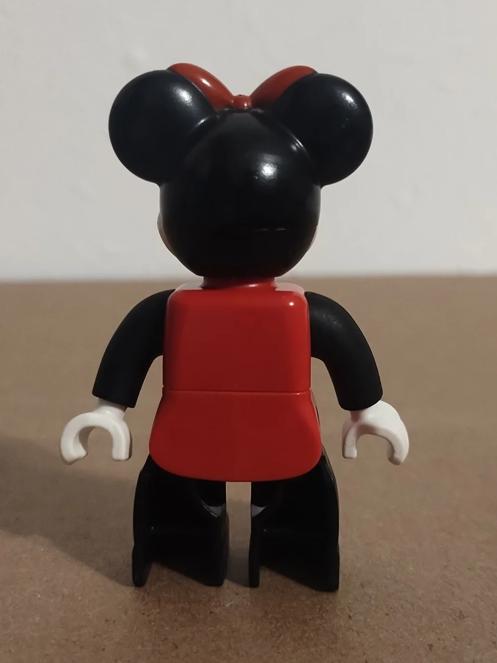 Red polka dot bow Minnie mouse Disney Pixar toy figure